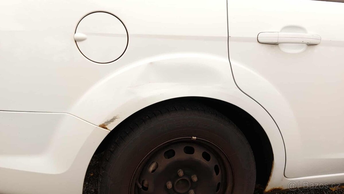 Ford Focus kombi 1,6 - 2