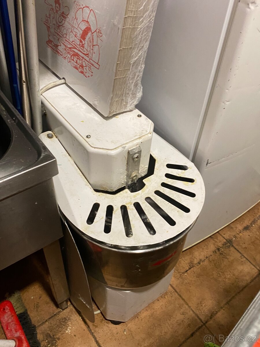 pizza michacka testa - 2