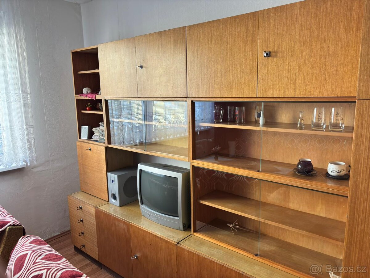 Sektorová stěna 70 léta - 2