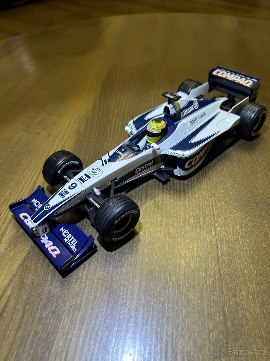Williams FW 22 HotWheels 1:18 - 2