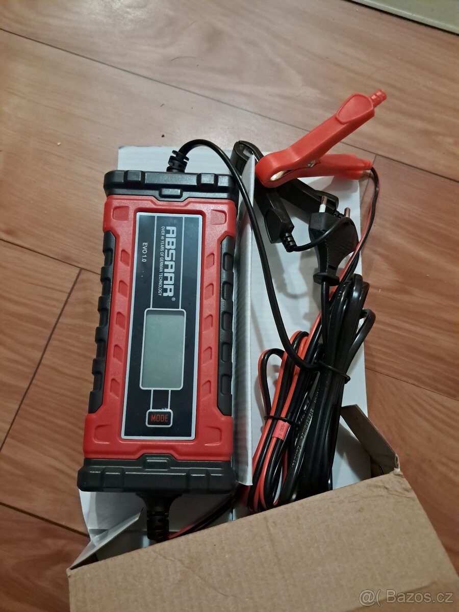 Nabíječka baterií - 2