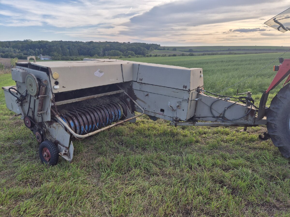 Balíkovač, lis na malé balíky Fortschritt K 454 - 2