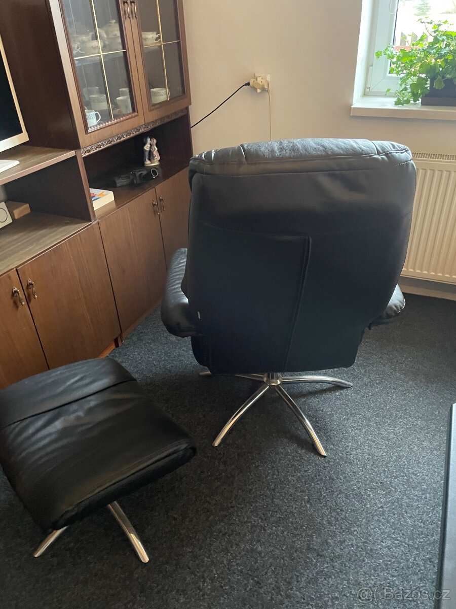 Kožené křeslo - 2