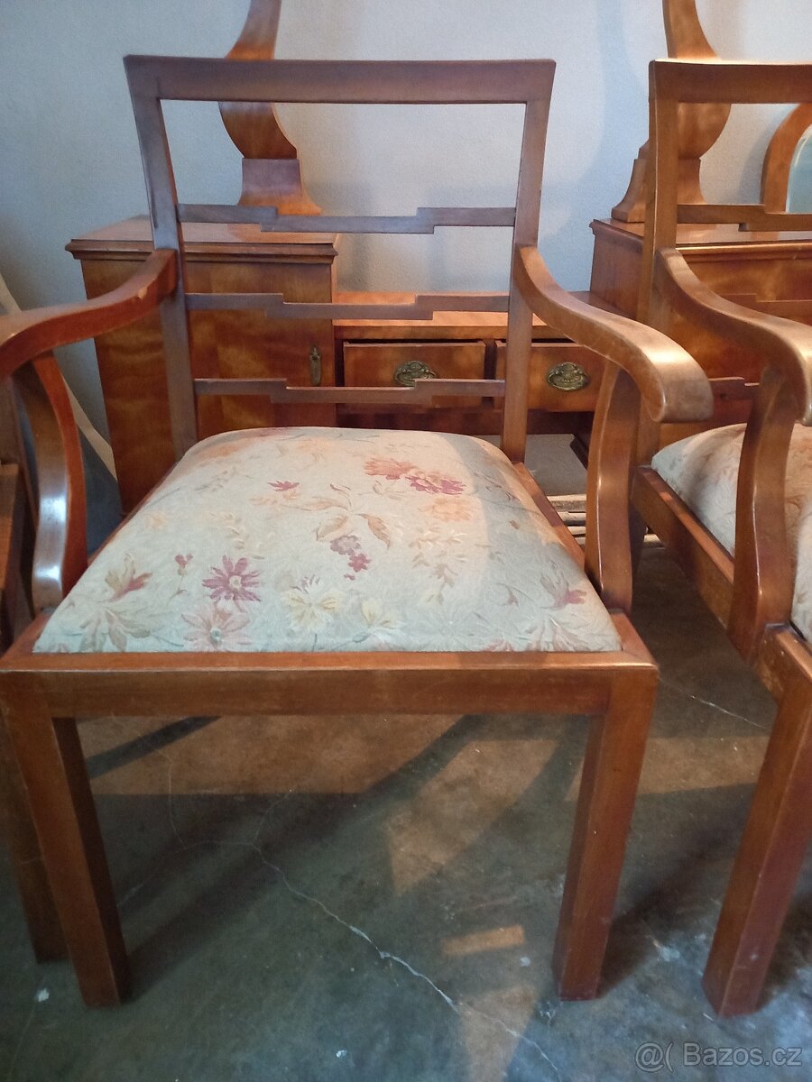 Židle - 2