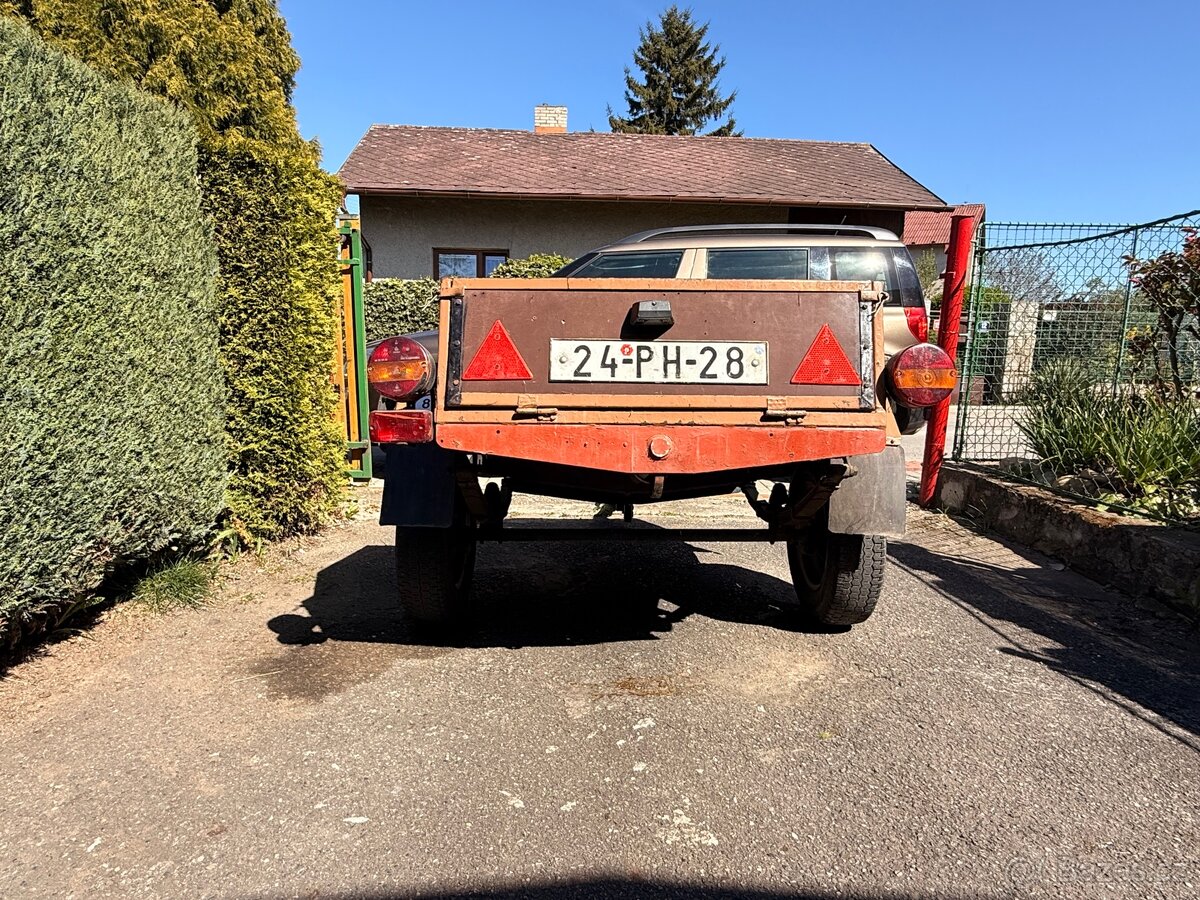 Přívěsný vozík za auto - 2