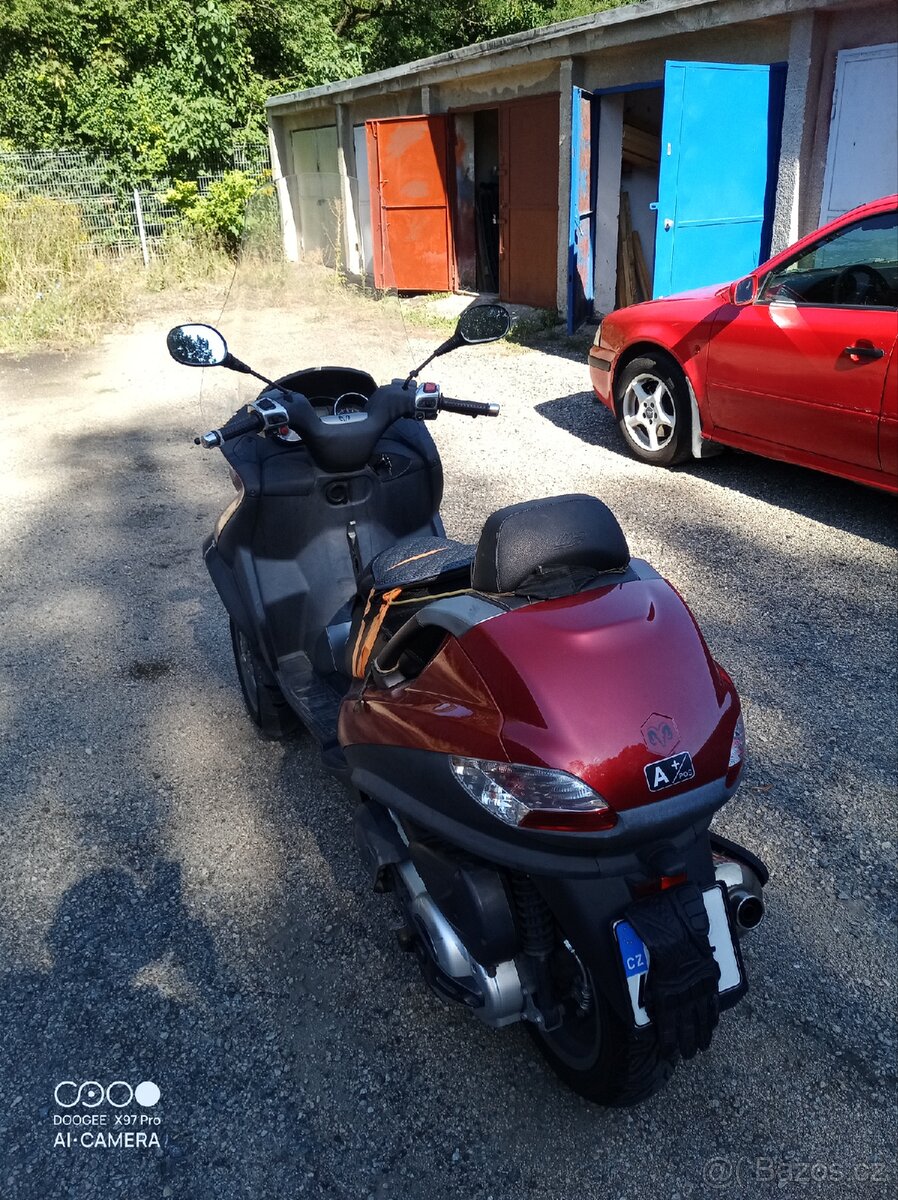 MP3 400ccm - 2