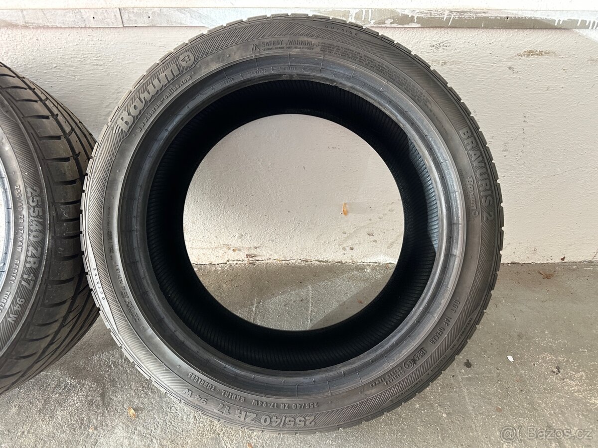 Letní pneu 255/40/17 - 2