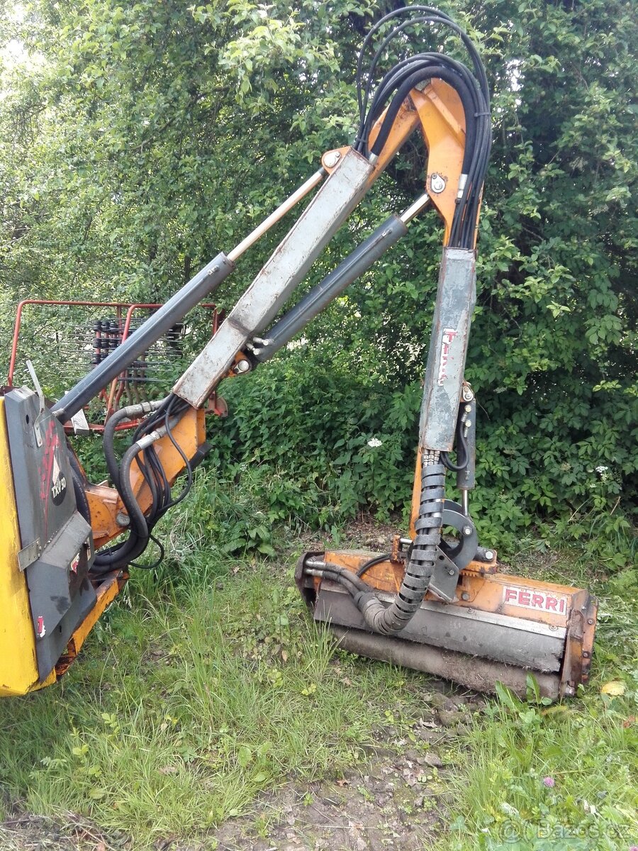 sekačka příkopů FERRI - 2