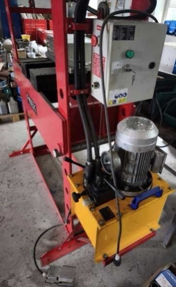 Dílenský lis 100 t WZWP-100EVx4 z roku 2020 - 2