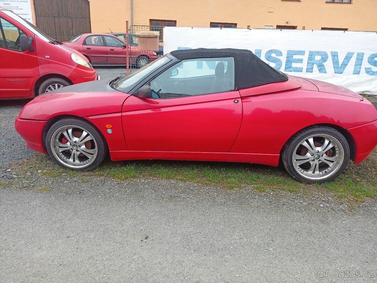 Alfa Romeo spider 3.0 16v - 2