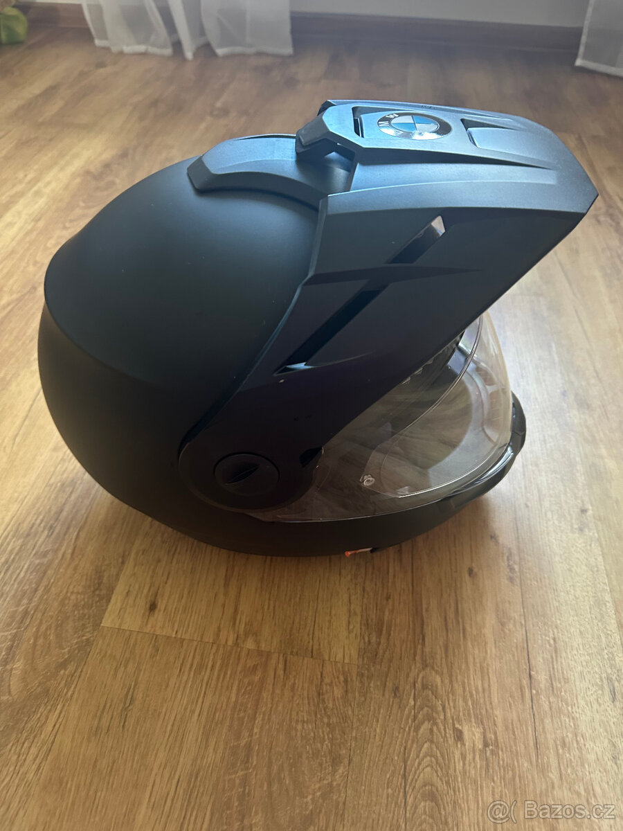 Vyklápěcí přilba schuberth E1 černá metná - 2