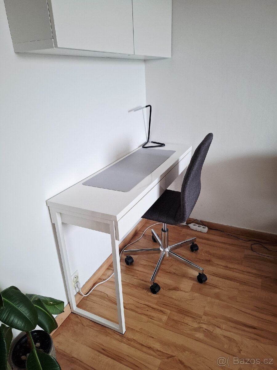 Pracovní stůl Ikea - 2