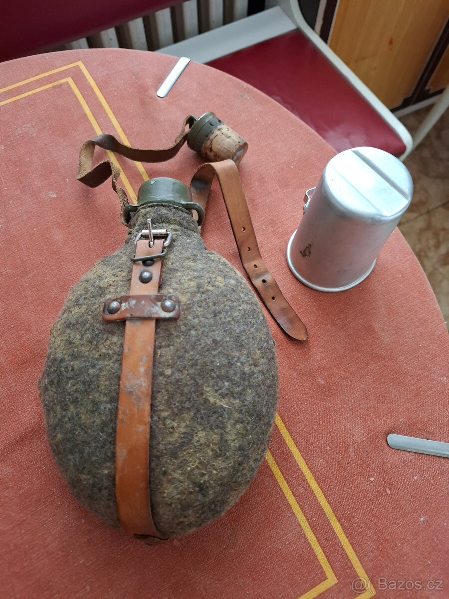 Prodám starší vojenské věci - 2