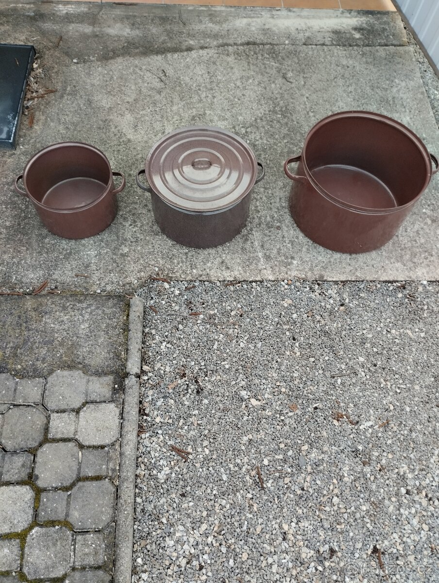 Hrnce,kýble,zadělavací mísy, škopky - 2
