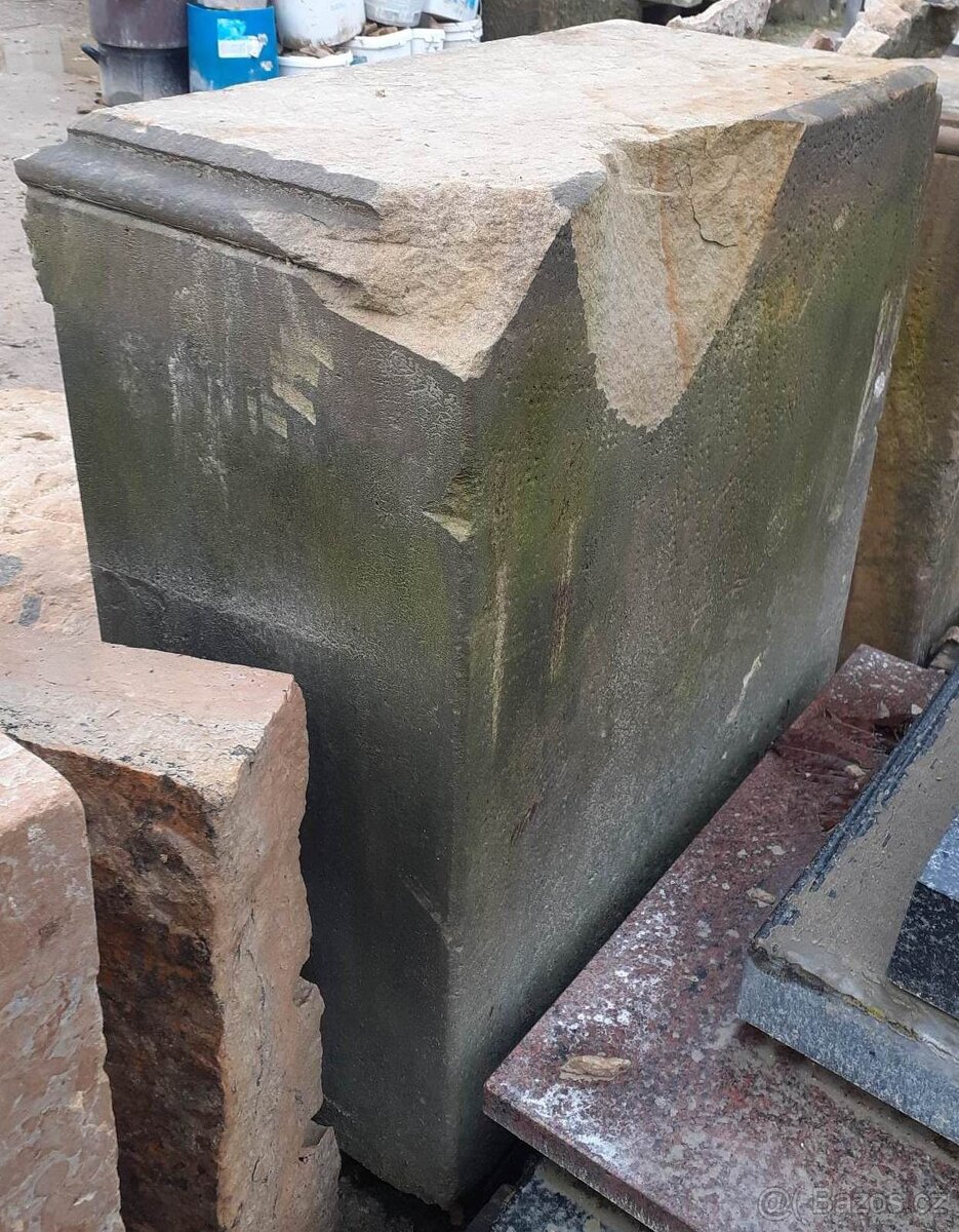 Pískovcový podstavec - 2 - 2