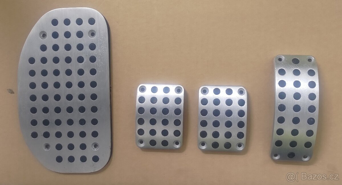 Pedály MOMO Alfa Romeo 147 / GT - 2