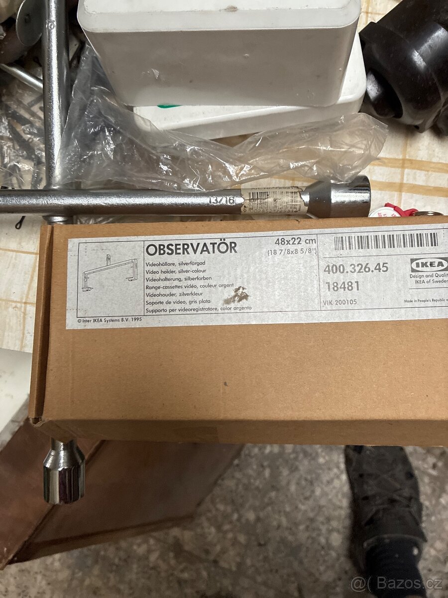 Držák staré TV a videa - 2