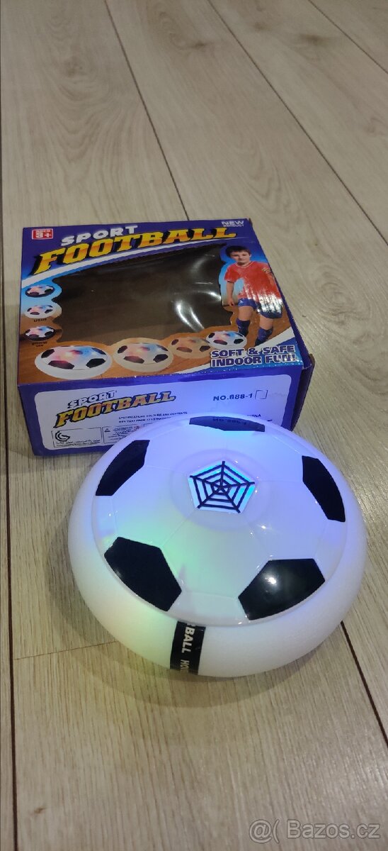Létající fotbalový míč - 2