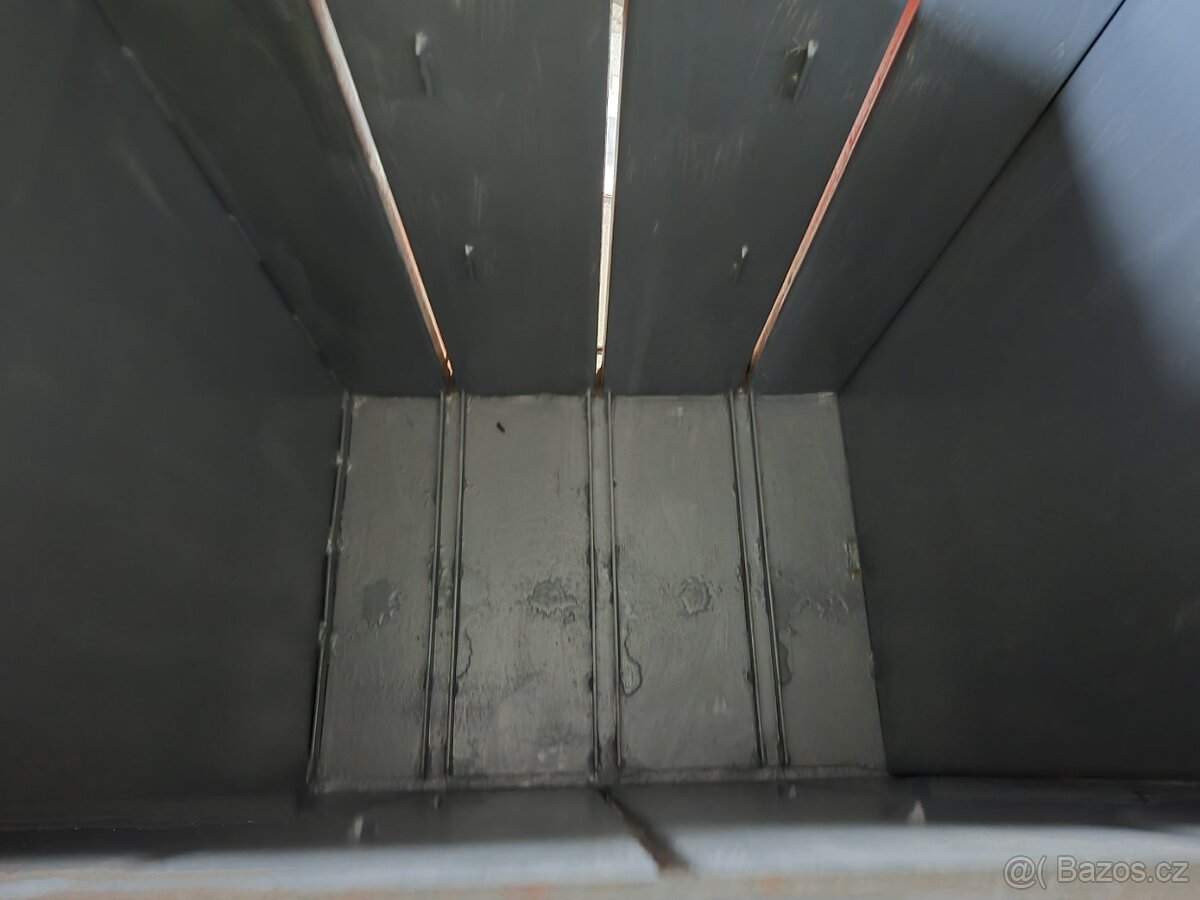 PRODÁM: hydraulický paketovací lis L5-2 - 2