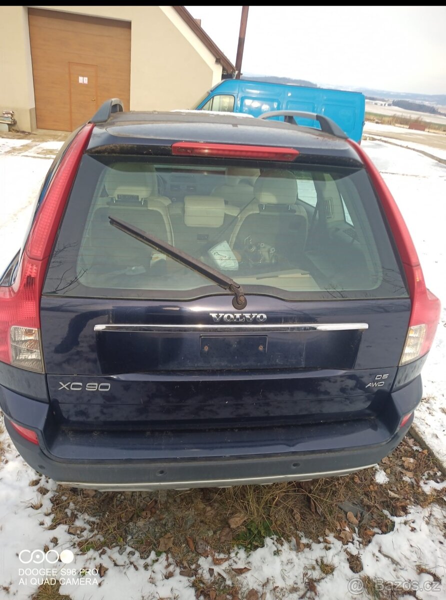 Volvo xc90 d5 136kw rok 2007 - 2