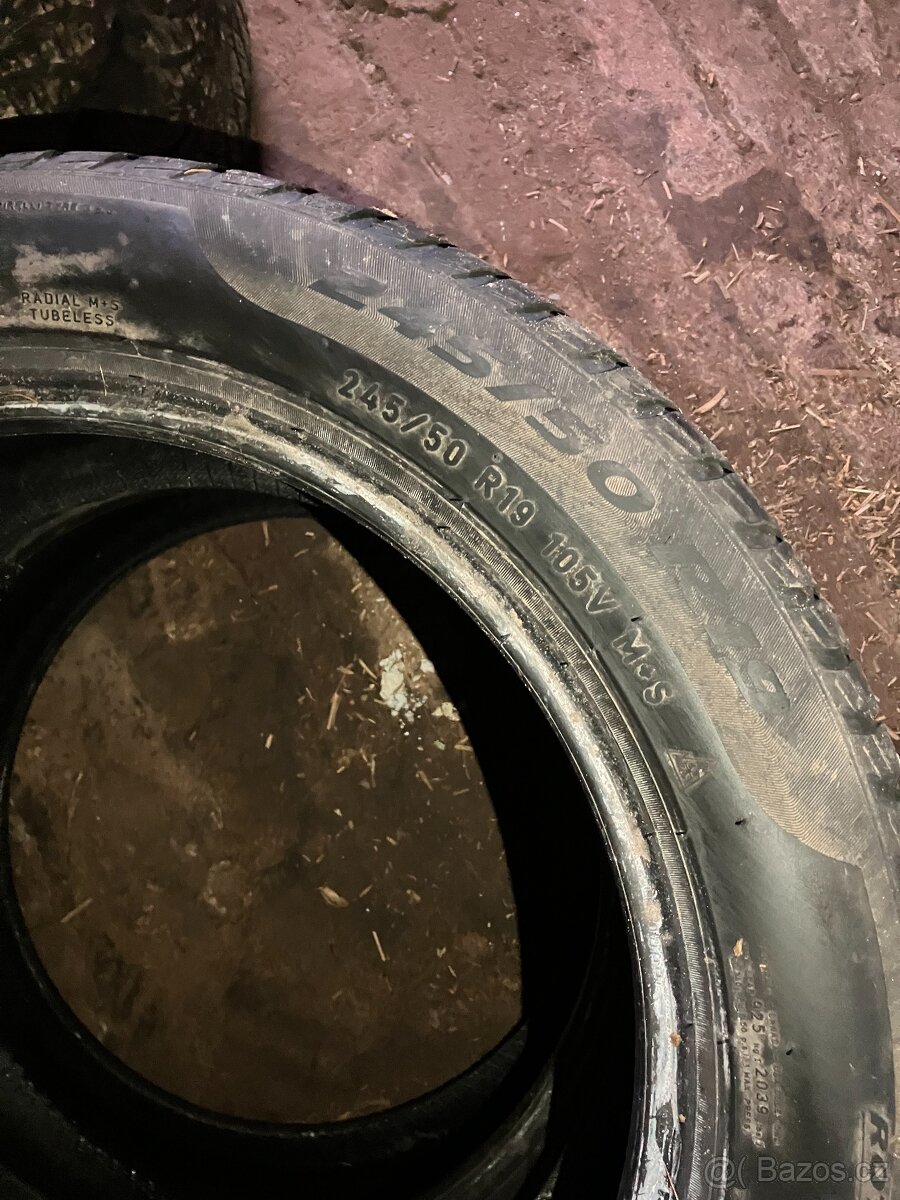 2ks zimní PIRELLI SOTTOZERO 3 245/50R19 - 2