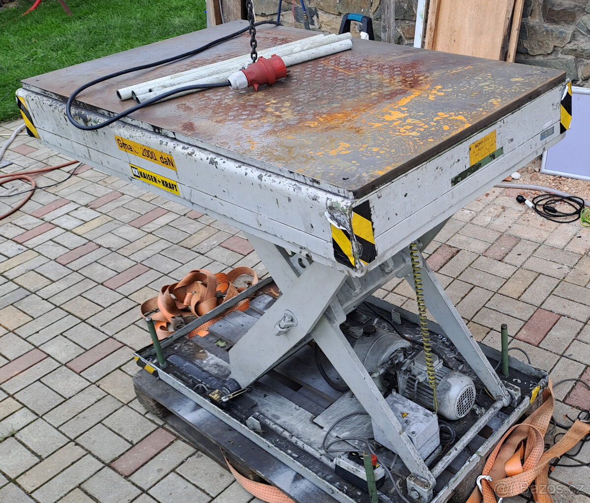 Nůžkový hydraulický zvedací stůl - 2