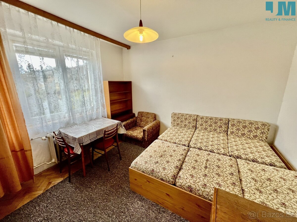 Pronájem bytu 4+1 63 m², Vsetín, ev.č. 01840 - 2