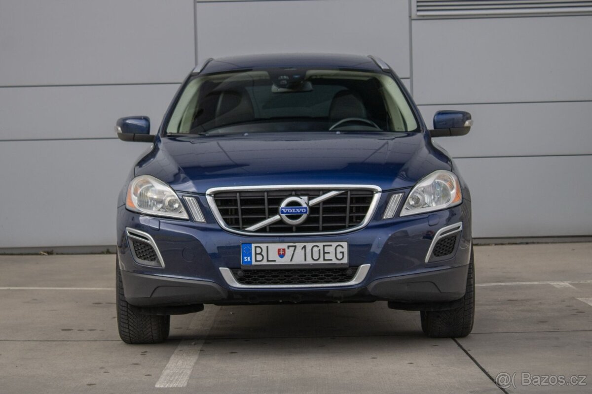 Volvo XC60 D5 AWD Momentum 4X4 - 2