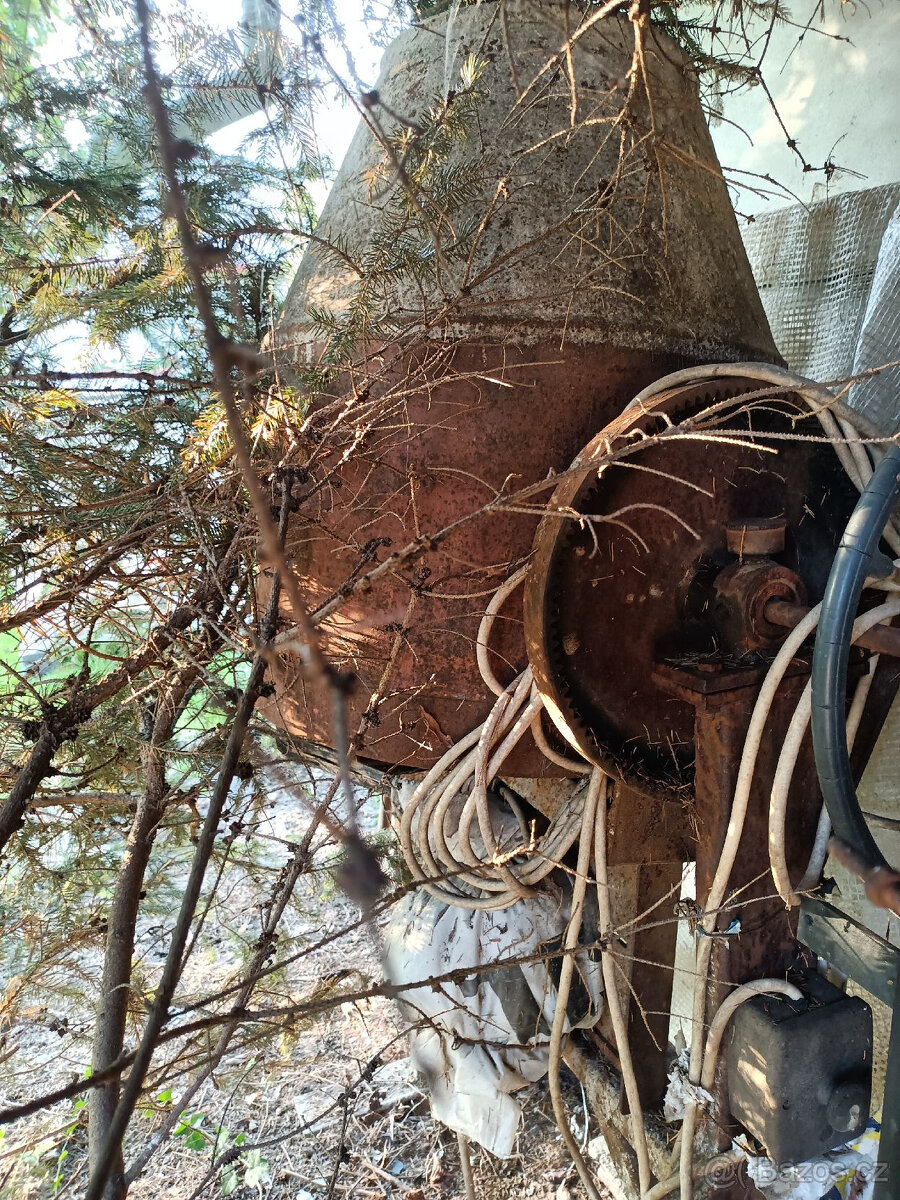 Míchačka na dvoje kolečka - 2