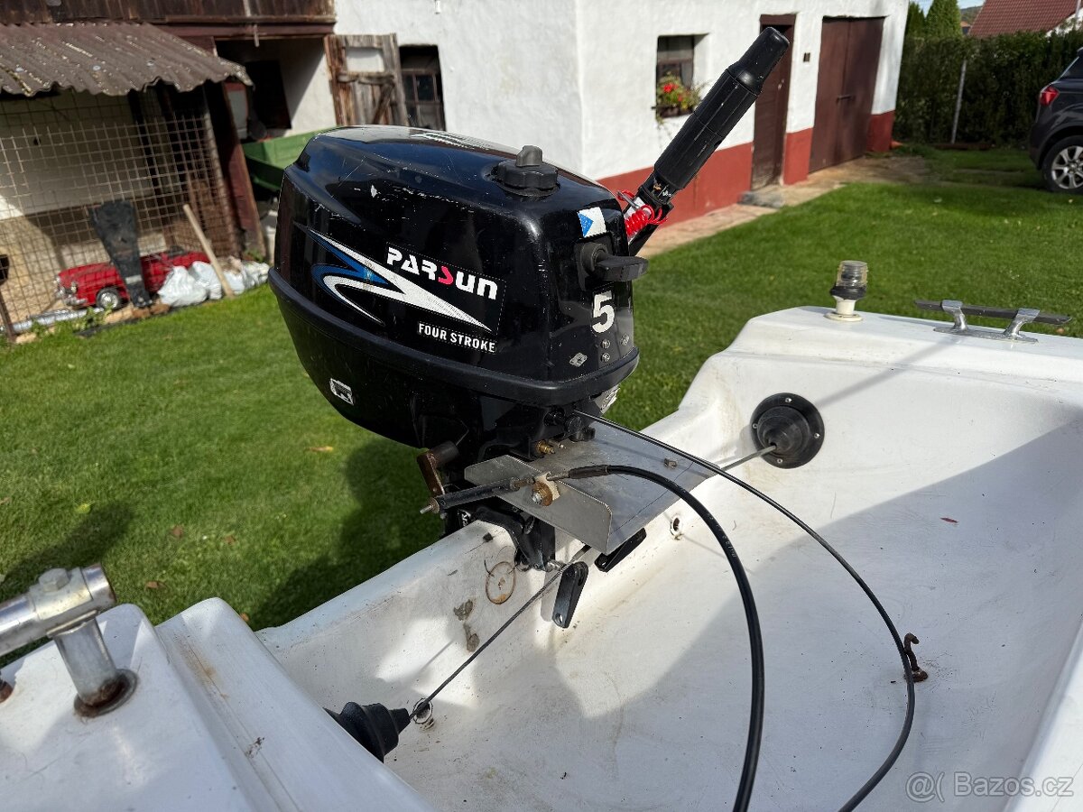 Loďka 5hp motorový člun - 2