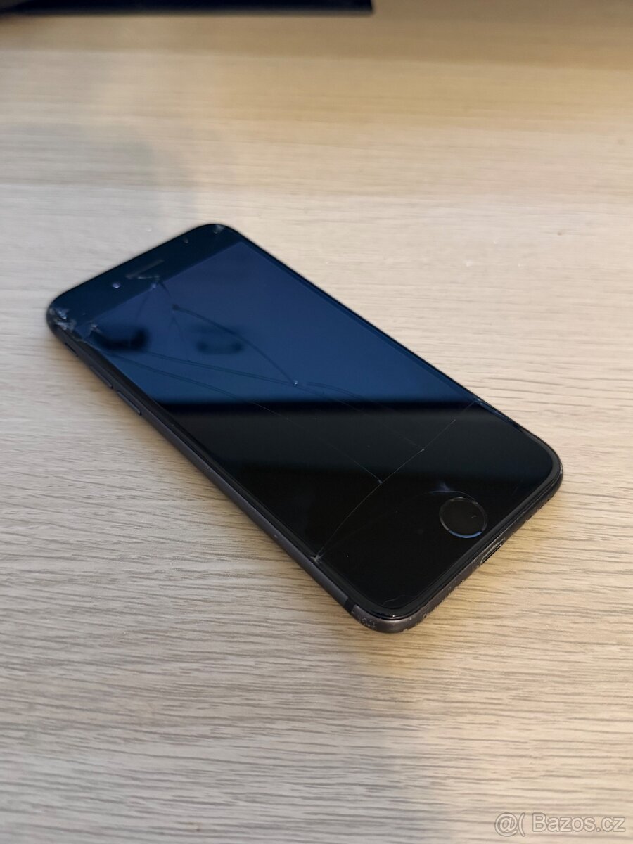 iPhone 8, 64GB - 2