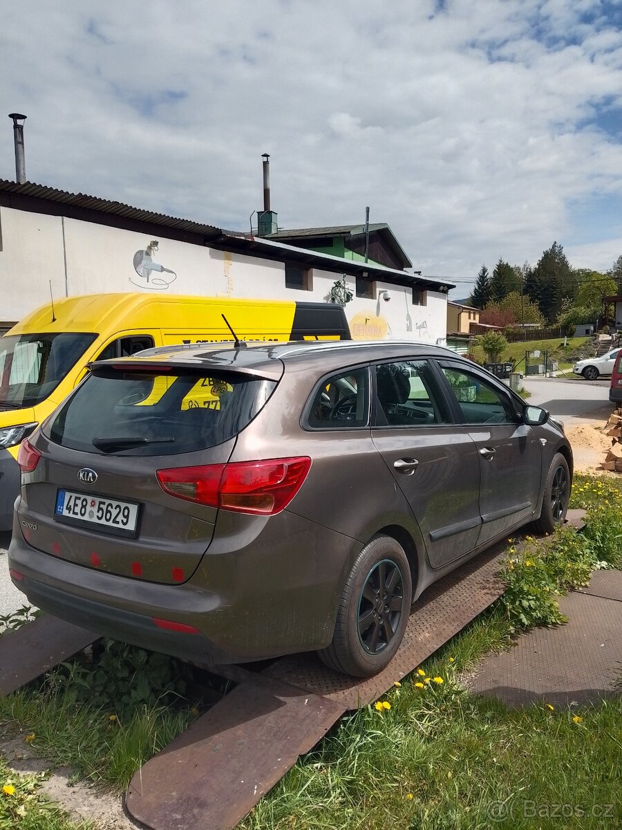 Kia Ceed 1.4i + LPG - 2