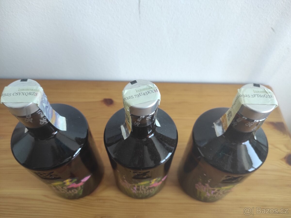 Absinth Žufánek a Gold Cock Black Stuff - 2