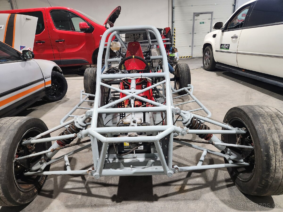 Buggy na závody do vrchu, případně autocross