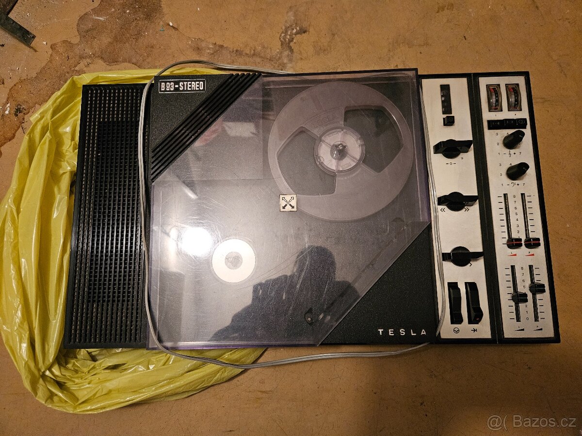 Magnetofon Tesla B93 - 2
