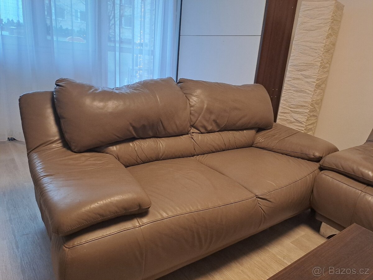 Kožená sedací souprava s konferenčním stolkem - 2