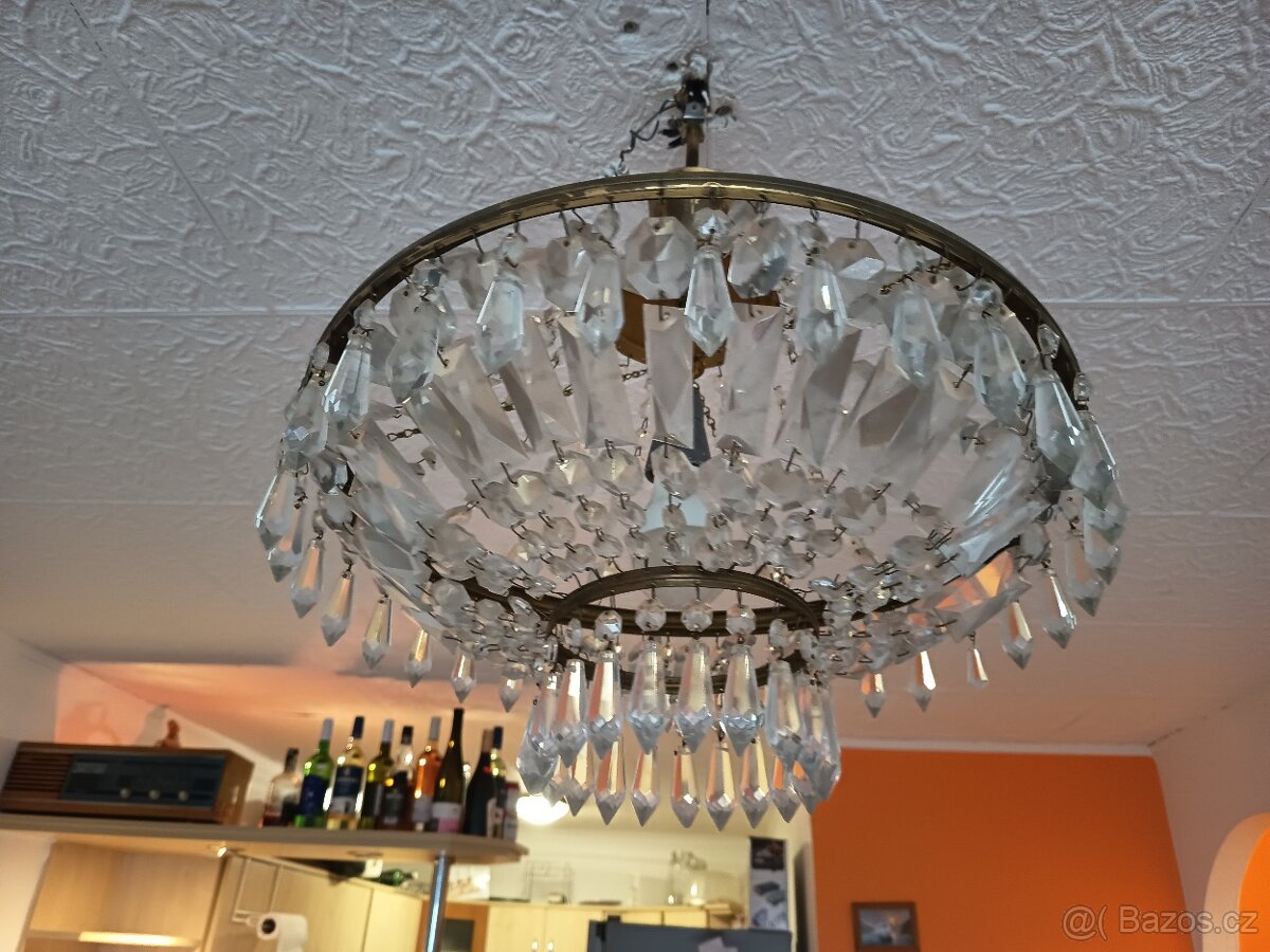 Křišťálovy lustr - 2