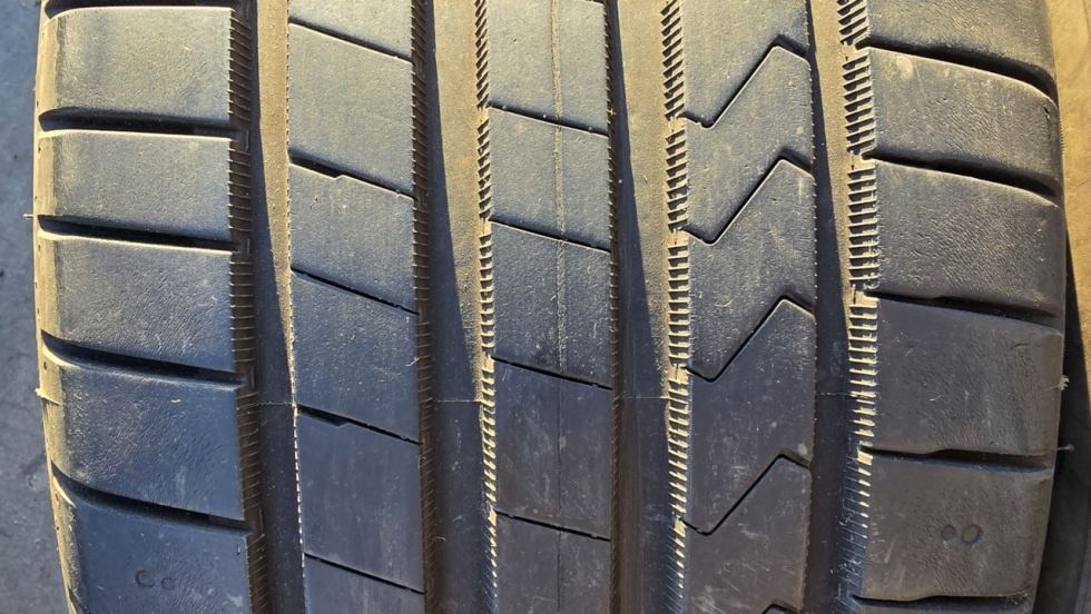 Letní pneu 225/50/17 Hankook - 2