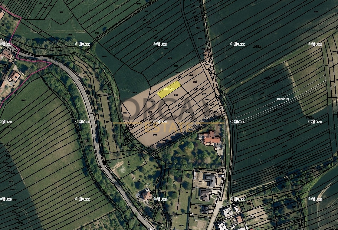 Pozemek v k.ú. Nesovice - 2