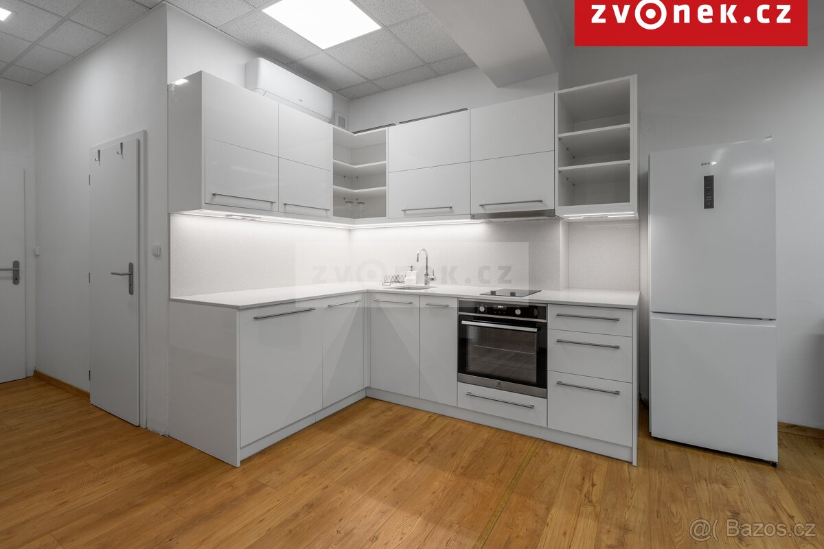 byt 2+kk v centru Zlína s parkovacím stáním - 2