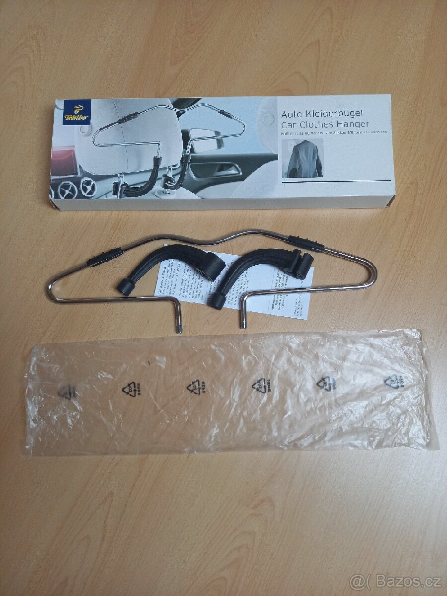 Držák saka, košil, apod. do auta - 2