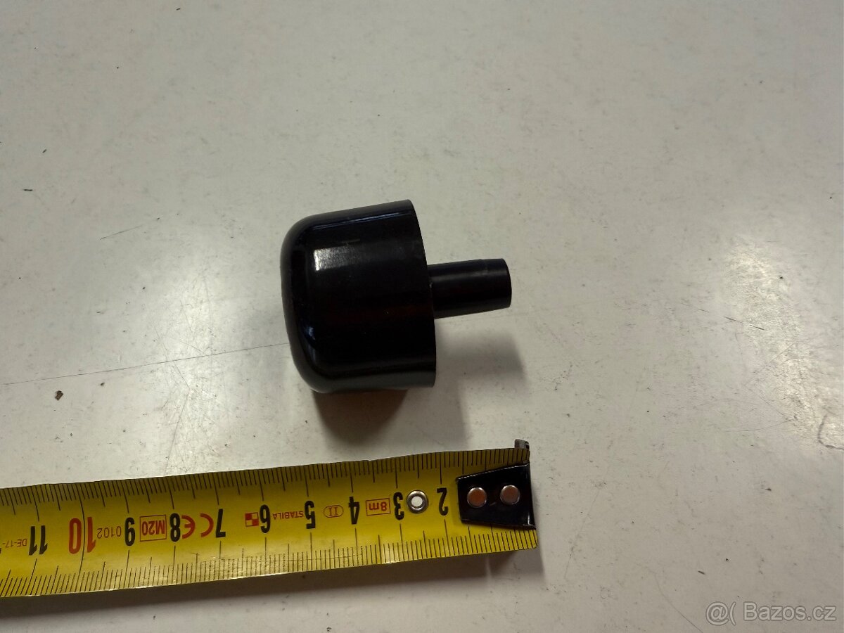 Plastový nábytkový kluzák - 2