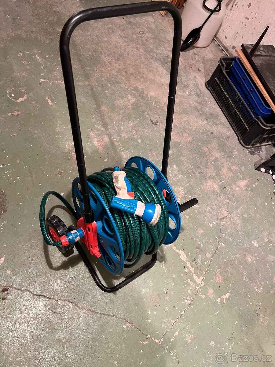 Zahradní hadice Extool s vozikem 12,7mm vnitřní průměr - 2