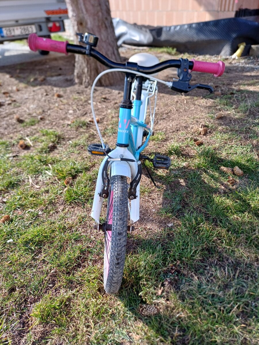 Dívčí kolo 16' - 2