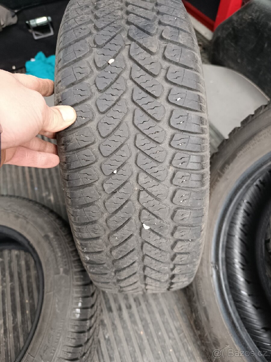 Zimní, celoroční pneu 195/60 R15 4 ks - 2