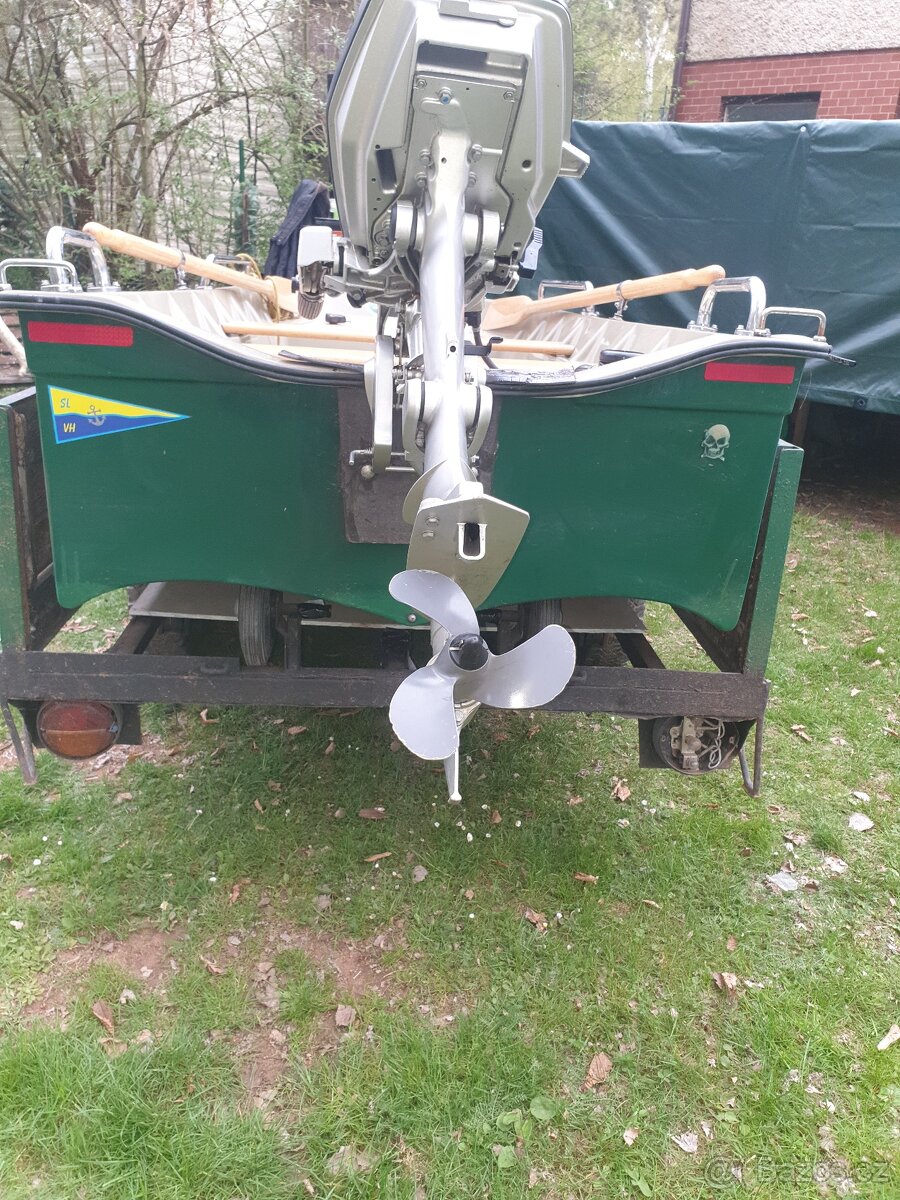 Loď karolina 330 - 2