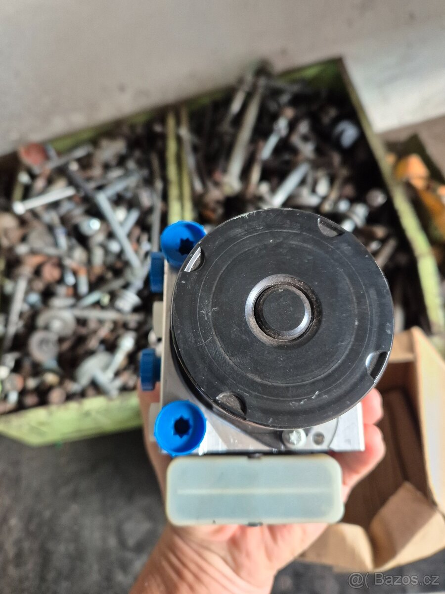 6Q0907379AA abs novy - 2