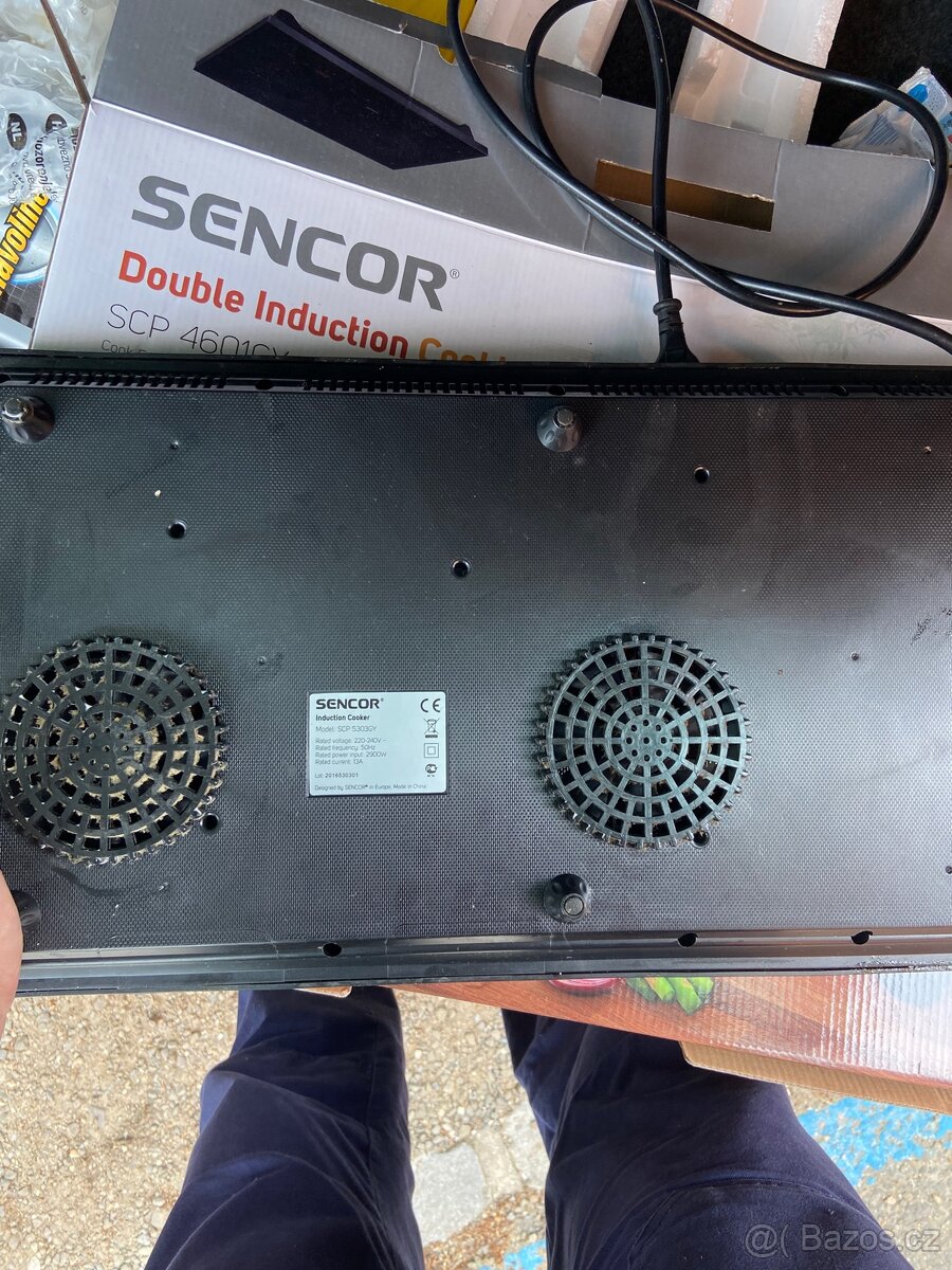 Částečně funkční dvouplotýnková indukce Sencor - 2