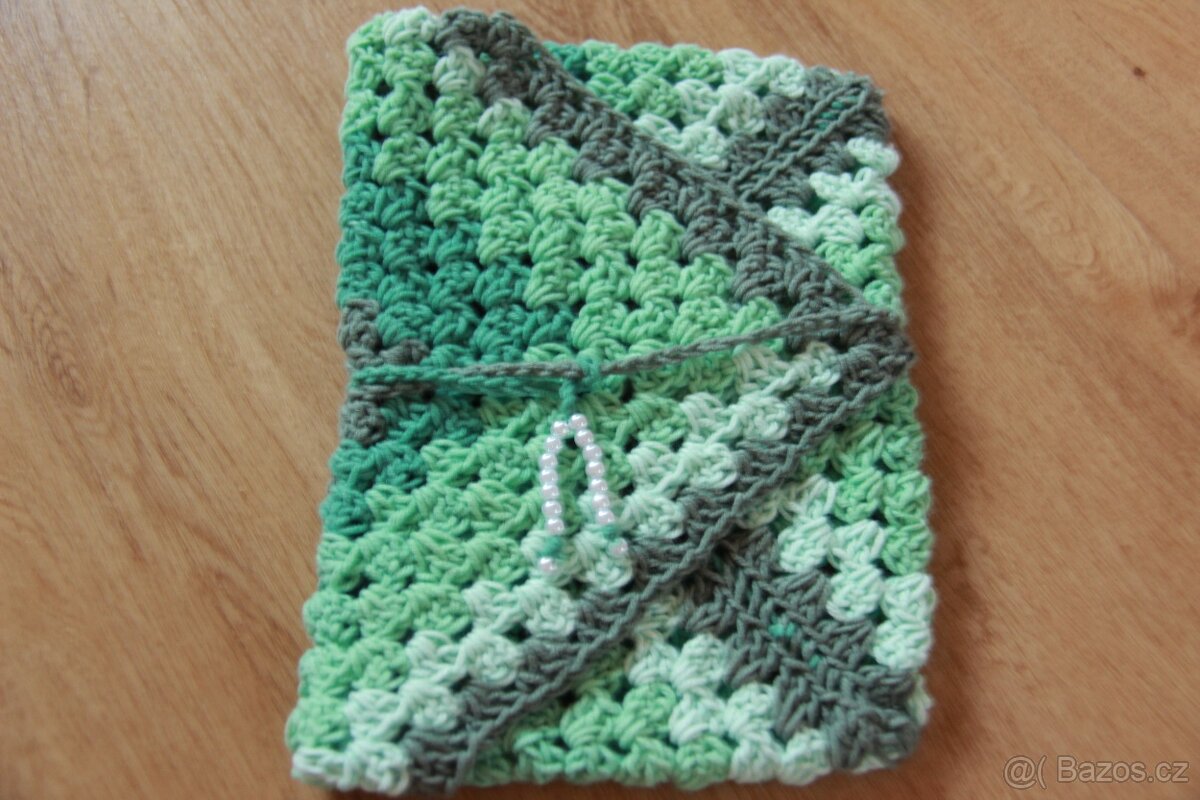 Handmade háčkovaný obal na knihu - 2