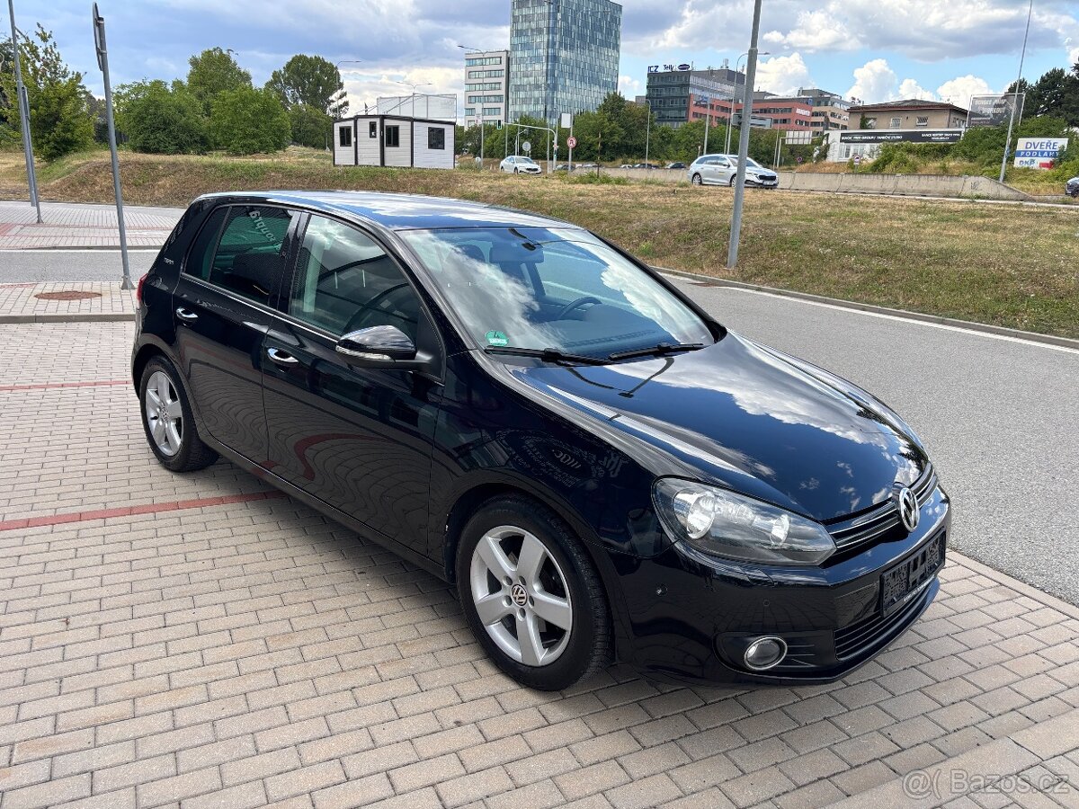 Volkswagen Golf 1.2 TSi 77kW - 2